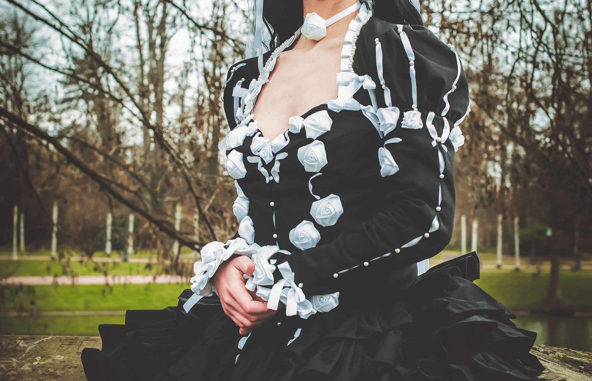 Détails robe gothic lolita noire et blanche